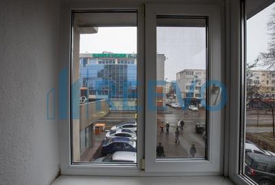 Apartament 4 camere, et. 1, str. 9 Mai, Bacău - 25