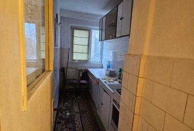 APARTAMENT 3 CAMERE SEMIDECOMANDAT CONFORT 2 ZONA KM 4-5 - 2