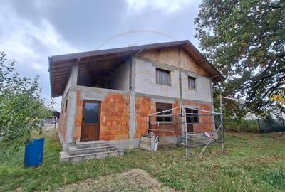 Casă Suseni-Cersani construcție solidă, teren 578 mp, zona superba - 4