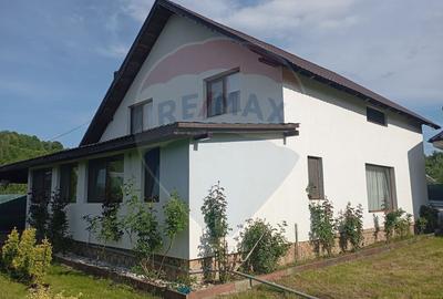 Casă / Vilă cu 7 camere de vânzare - 2
