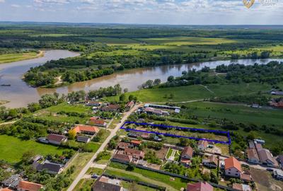 Teren Construcții intravilan de 400 mp, în Sânpaul