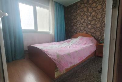 APARTAMENT 3 CAMERE DECOMANDAT NAVODARI ZONA SUD - 5