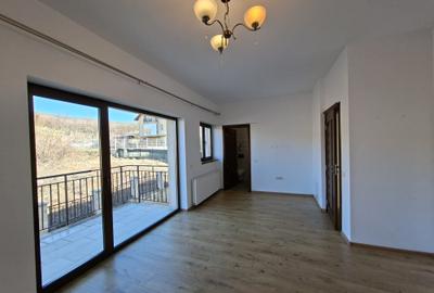 Casa/Vila De Inchiriat In Borhanci - 6