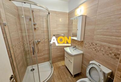 Penthouse pe două niveluri, panouri solare, terasă de 50 mp, boxă - 8