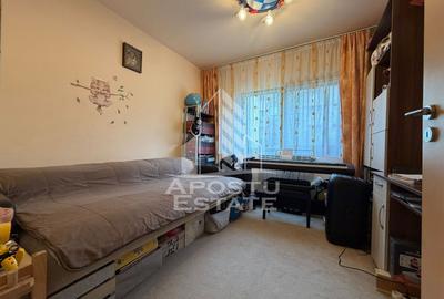 Apartament cu 3 camere, semidecomandat,centrala proprie,zona Girocului - 5