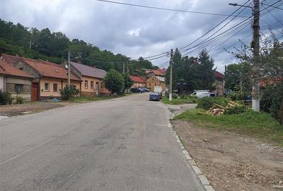 Oravita, Casa cu Spatiu Comercial, Zona Lacul Mic, Pret Negociabil - 15