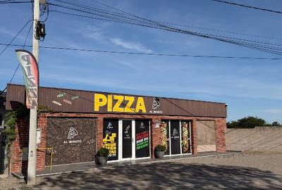 Casă + spațiu comercial de vânzare – proprietar persoană fizică – teren - 1