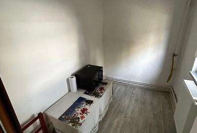 PROPRIETAR-VAND GARSONIERĂ RENOVATĂ, MOBILATĂ ȘI UTILATĂ - 4