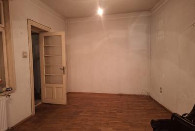 URGENT!, TEREN IN PROPRIETAE, RENOVATA IN 1996, NEGOCIABIL - 6