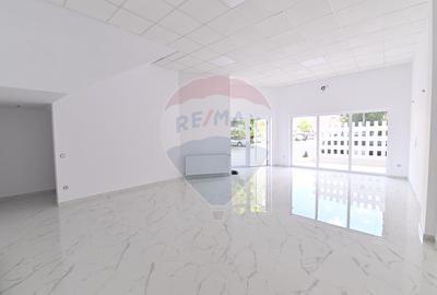 Proprietate premium în Filiași, locuință de lux cu spații comerciale - 25