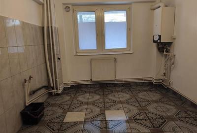 Ap. 2 cam Vidin, conf 1, decomandat, renovat, Liber - 5