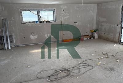 Casa individuala cu 4 camere 2 bai si terasa in Sura Mica - 4