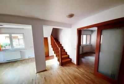 Metrou Obor-Calea Mosilor-Viitorului - 1