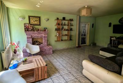 Vila Breaza 250Mp , curte frumoasa , zona centrala usor accesibila - 4