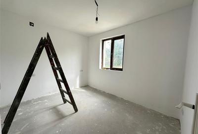 Casa individuala 4 camere terasa garaj curte 500mp Sura Mare - 5
