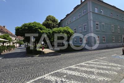 Apartament de vanzare cu 2 camere 61mp in zona Centrului Istoric - 1