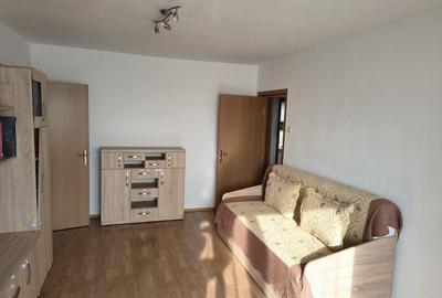 Apartament 2 camere Brasov, renovat, beci, aer conditionat - 2