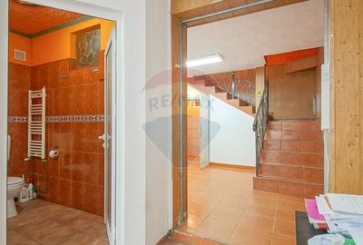 Oportunitate: Casă 6 camere (3 camere spațiu comercial+etaj locuință) - 15