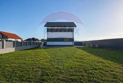 Casă smart finisaje premium, 700 mp teren Cartier Izvor | Comision 0 - 25