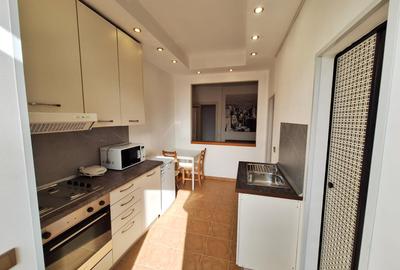 Vinzare apartament renovat cu design italian in  Piata Romana - 15