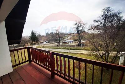 Casă / Vilă cu 7 camere   în zona Bran-Tohanita - 30