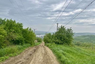 TEREN Extravilan 5100mp Aroneanu cu Vedere la Lac, 92.500€ - 3
