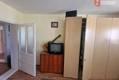 Casa individuala de vanzare cu 7 camere - Recas - 22