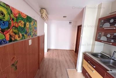 Ultracentral  2 cam ARATA BINE confort 1 Decomandat zona Calarasi - 13