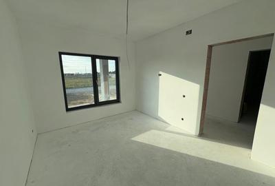 Casă nouă în Sântandrei – Sistem Fotovoltaic, 3 Dormitoare - 5