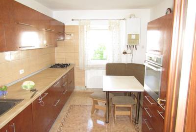 Apartament 4 camere de închiriat – Cartier Ștrand, str. Bârsei, etaj 2/4 - 12