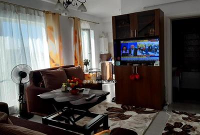 Apartament cu 2 camere semidecomandat, mobilat în Uverturii