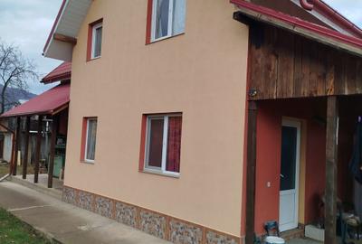 Casa și teren Piatra Neamt, ieșirea spre Dumbrava Roșie - 1