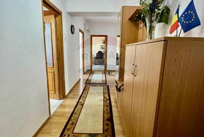 Apartament cu 4 camere de vânzare în zona Ultracentral - 8