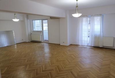 Apartament elegant I Piață Universitatii I 106 MP I 5 minute Metrou - 1
