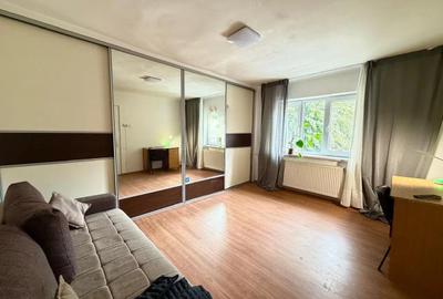 Garsonieră semidecomandată, mobilată în Mărăști