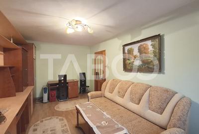 Apartament 3 camere de vanzare decomandat 58 mp zona Valea Aurie Sibiu - 2