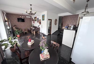 Vânzare unitate hotelieră la cheie -  770 mp. 18 camere. Lift.  Parcari - 20