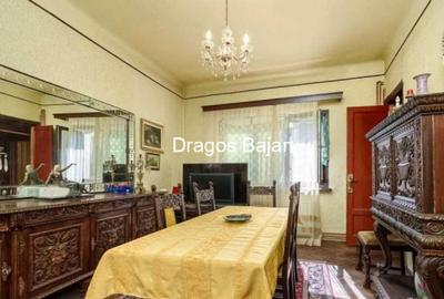 Piata Rosetti // 3 camere // Camere inalte - 1