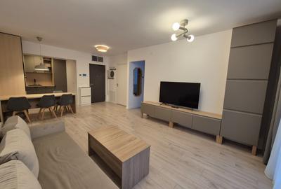 Apartament cu 2 camere semidecomandat, mobilat în Băneasa
