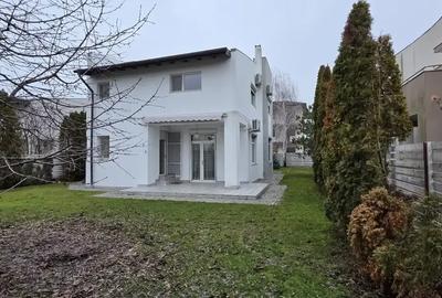 Casă cu 5 camere în Vest
