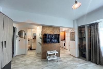 Garsonieră decomandată, mobilată în Casa de Cultură