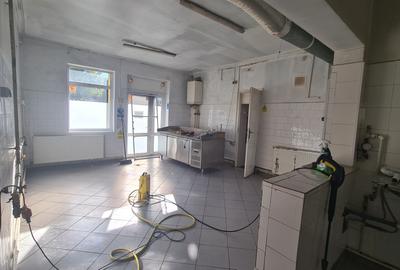 CASA CU CURTE PROPRIE- PRETABIL CATERING - RACADAU - 4