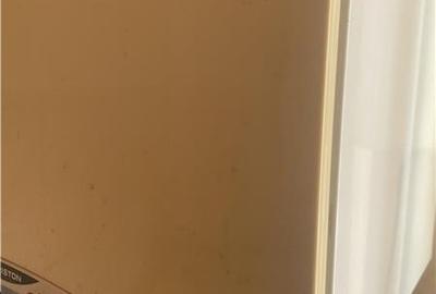 Garsoniera , zona B-dul Independentei , et 2 , 32 mp , decomandata , mobilata si - 8