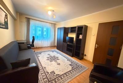 Apartament cu 2 camere decomandat, mobilat în Ultracentral