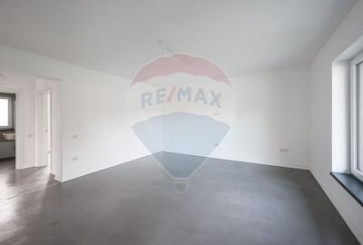 De închiriat casă renovată 2023, 5 camere, pericentral - 39