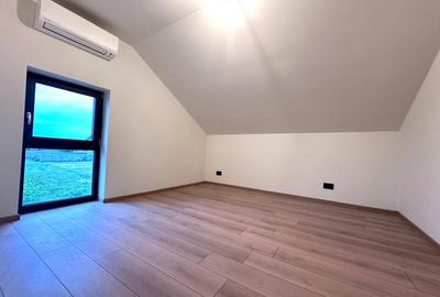 Duplex despartit prin camera tehnica- 5 dormitoare si 3 bai - Mosnita Noua - 7