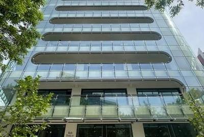 Spațiu comercial, de 230 mp, în Universitate