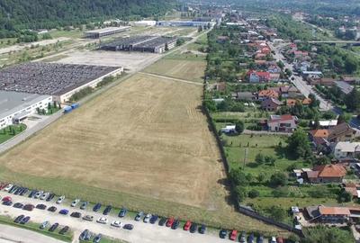 Vand teren in parc industrial intre 10.000-150.000 mp -Campulung Muscel - 1