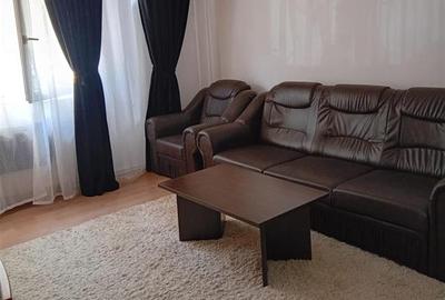 Apartament de vanzare 2 camere Racadau cu parcare si boxa - 1