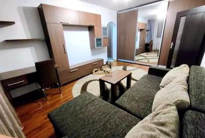 Apartament cu 2 camere semidecomandat, mobilat în Semicentral